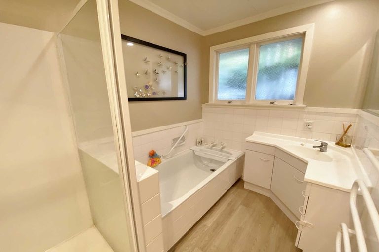 Photo of property in 1/15 Ashfield Place, Ilam, Christchurch, 8041