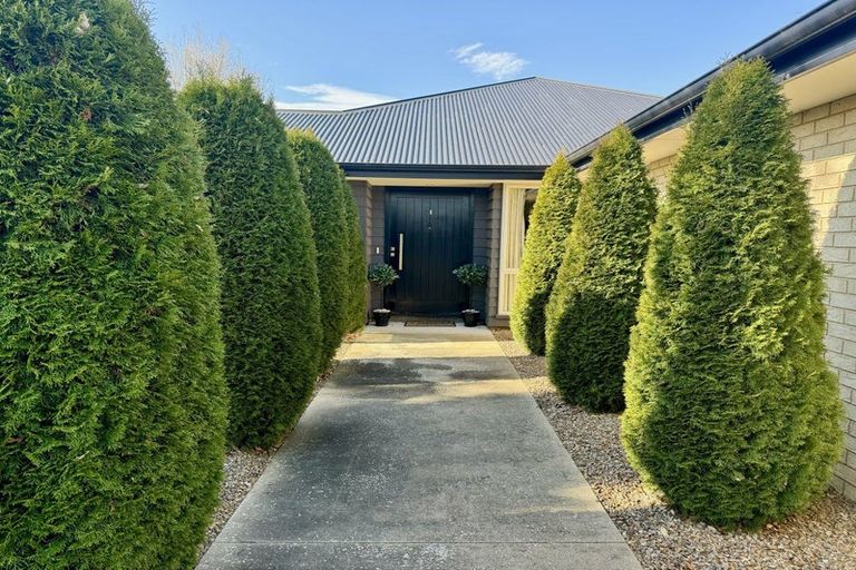 Photo of property in 19 Bridge Street, Southbridge, 7602