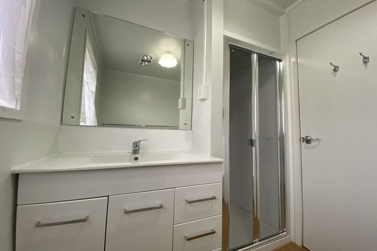 Photo of property in 71 Salamanca Road, Sunnynook, Auckland, 0620