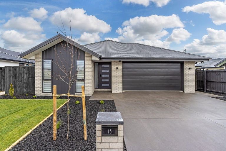 Photo of property in 13 Eastman Drive, Halswell, Christchurch, 8025