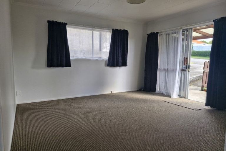 Photo of property in 1/24 Hori Street, Vogeltown, New Plymouth, 4310