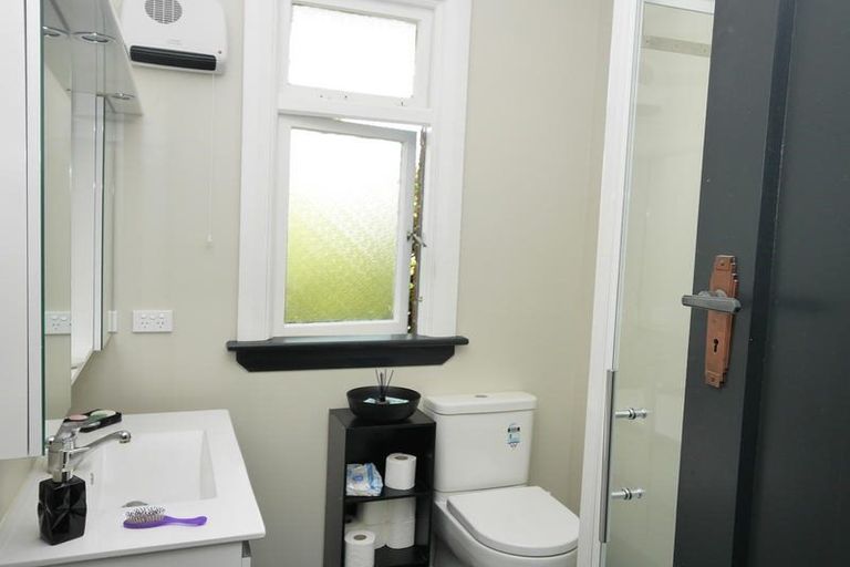 Photo of property in 335 Ravensbourne Road, Maia, Dunedin, 9022