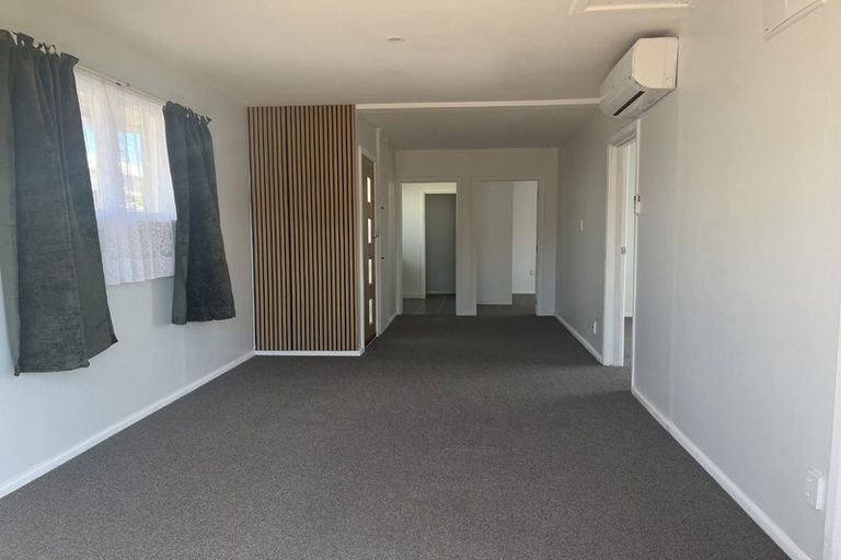 Photo of property in 2/76 Estuary Road, New Brighton, Christchurch, 8061