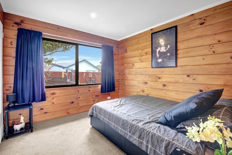 Photo of property in 11a Marriotts Road, North New Brighton, Christchurch, 8083