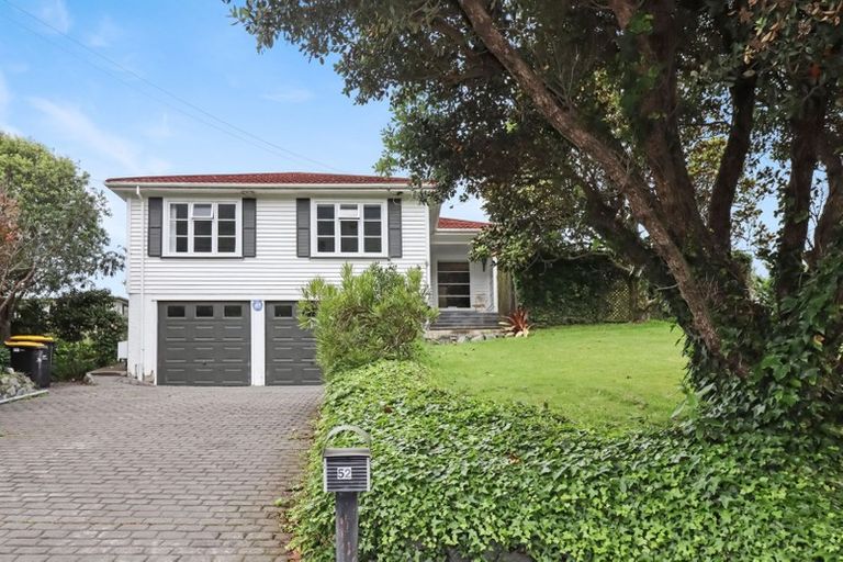 Photo of property in 52 Collins Avenue, Tawa, Wellington, 5028