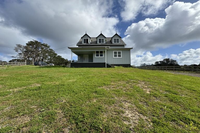 Photo of property in 49 Candia Road, Swanson, Auckland, 0614