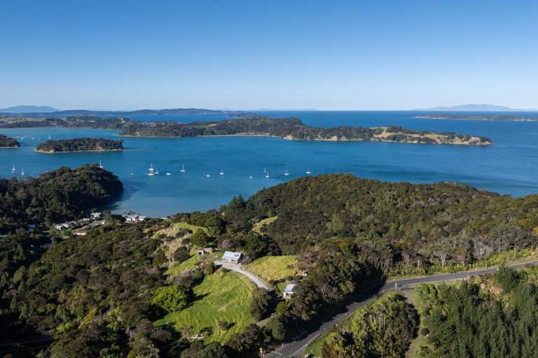 Photo of property in 11 Ngarewa Drive, Mahurangi West, Warkworth, 0983