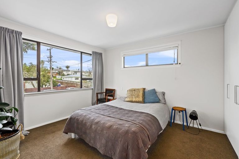 Photo of property in 6 Claridge Street, Glen Eden, Auckland, 0602