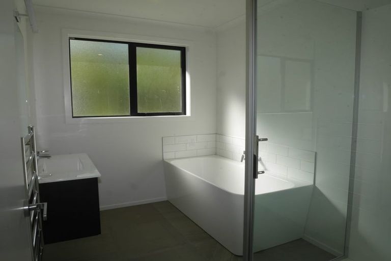 Photo of property in 13 Rongomau Lane, Raumati South, Paraparaumu, 5032