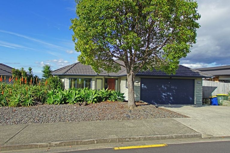 Photo of property in 10 Cityview Place, Massey, Auckland, 0614