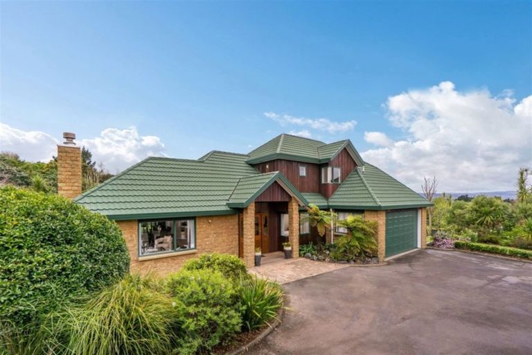 Photo of property in 105 Polo Prince Drive, Totara Park, Manurewa, 2576