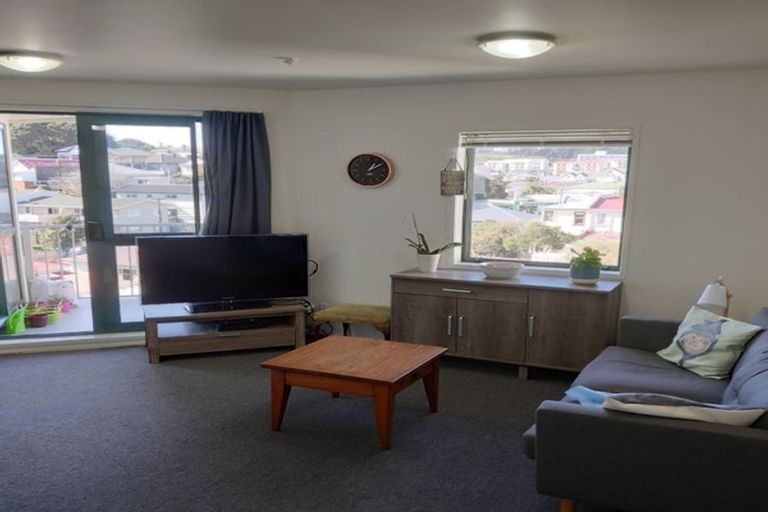 Photo of property in Palm Grove Apartments, 16/13d Palm Grove, Berhampore, Wellington, 6023