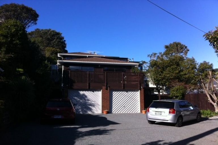 Photo of property in 33 Ngaio Gorge Road, Ngaio, Wellington, 6035