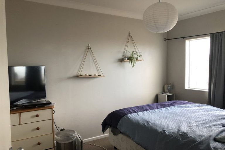 Photo of property in 13 Rewa Road, Three Kings, Auckland, 1024