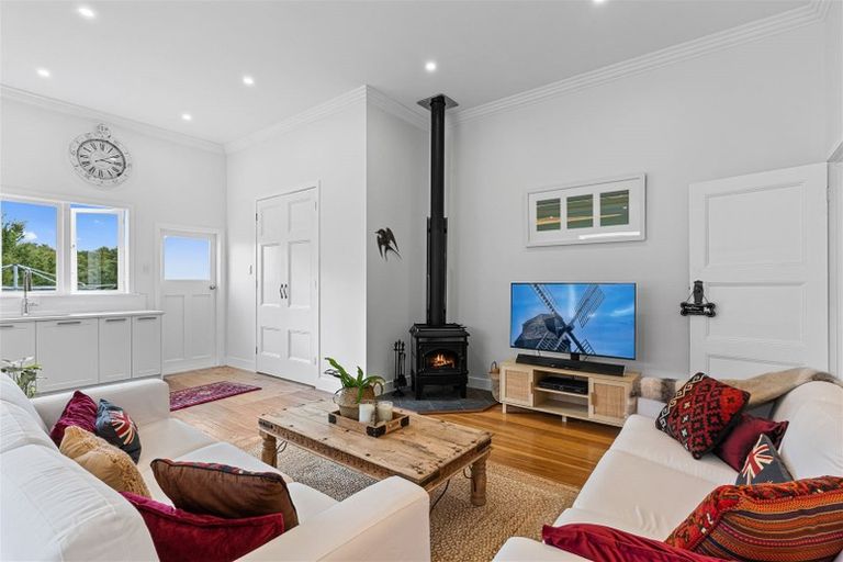 Photo of property in Wainikau, 31 Olive Grove, Mangawhai, 0573