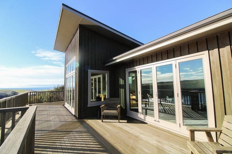 Photo of property in 34 Totara Close, Taieri Mouth, 9091