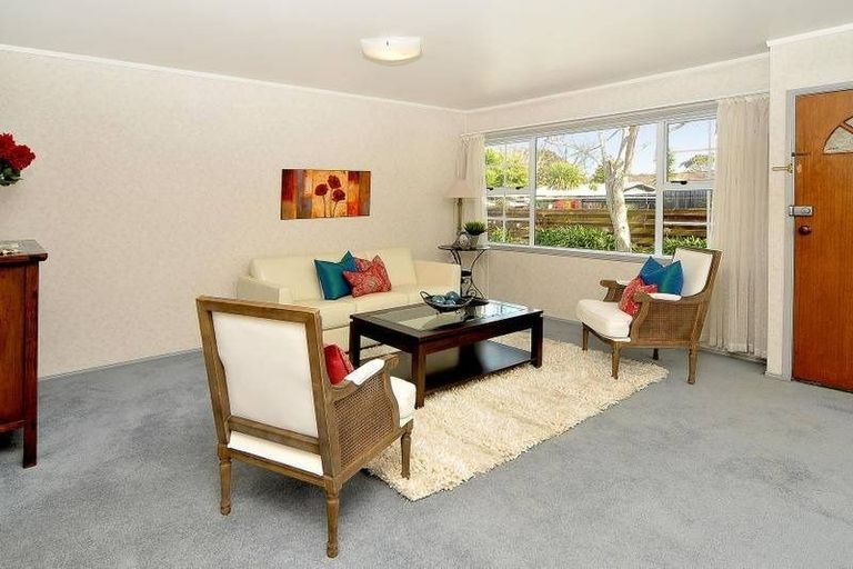 Photo of property in 1/341 Pakuranga Road, Pakuranga Heights, Auckland, 2010