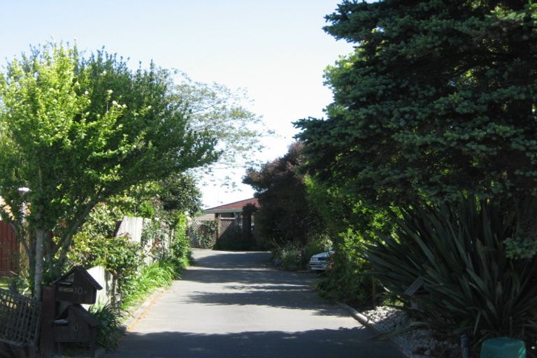 Photo of property in 2/10b Tracy Place, Redwood, Christchurch, 8051