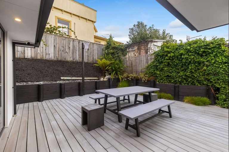 Photo of property in 151b Waimea Road, Nelson South, Nelson, 7010