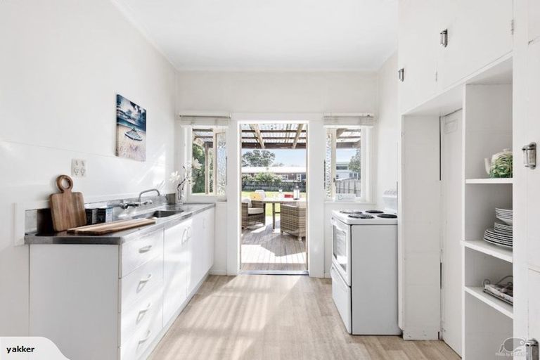 Photo of property in 3 Cherrie Road, Beachlands, Auckland, 2018