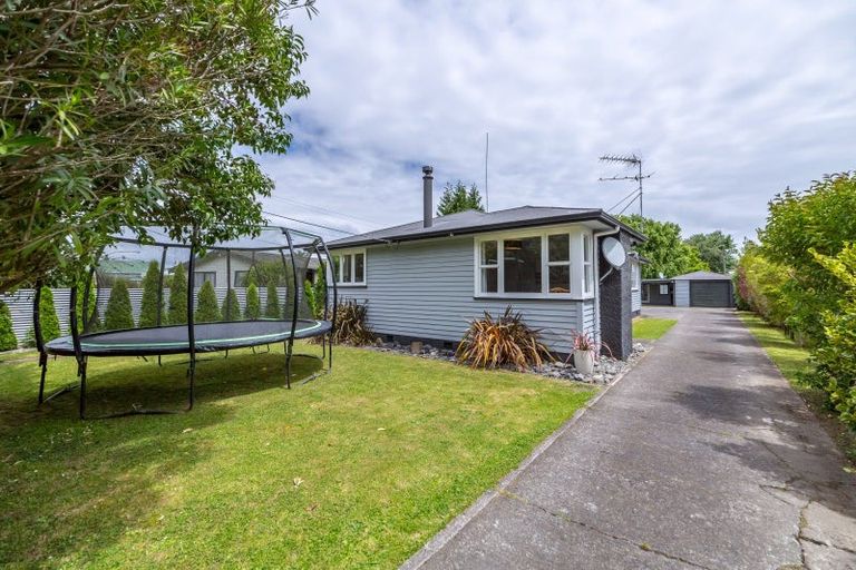Photo of property in 21 Brooklyn Road, Carterton, 5713
