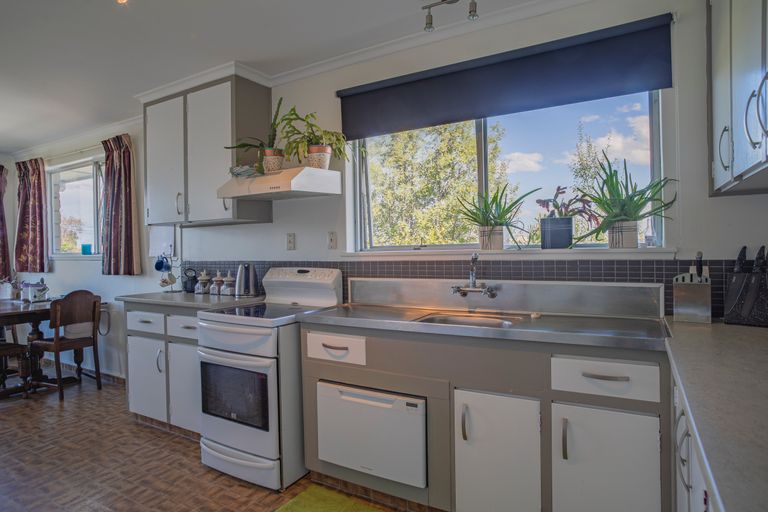 Photo of property in 82 Mountain View Road, Glenwood, Timaru, 7910