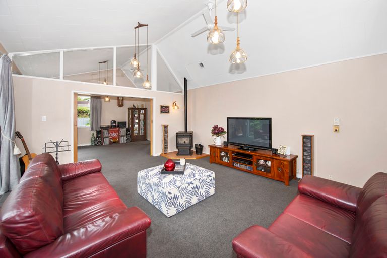 Photo of property in 34 Munro Street, Redwood, Christchurch, 8051