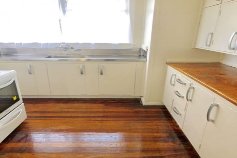 Photo of property in 47 Winchester Street, Levin, 5510