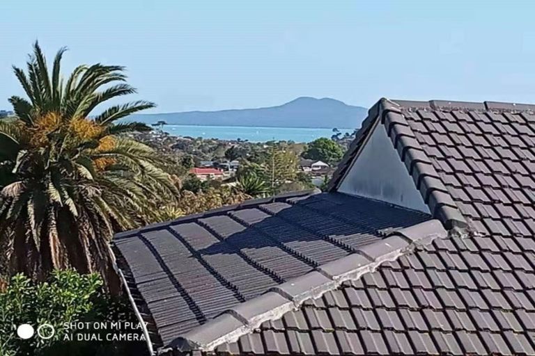 Photo of property in 1/70 Highland Park Drive, Highland Park, Auckland, 2010