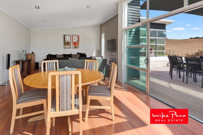 Photo of property in 66 Smithville Road, Te Kamo, Kamo, 0185