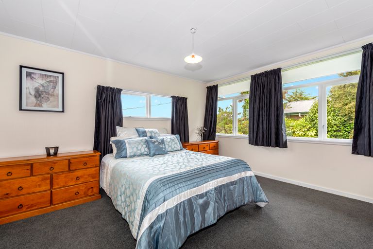 Photo of property in 34 Munro Street, Redwood, Christchurch, 8051