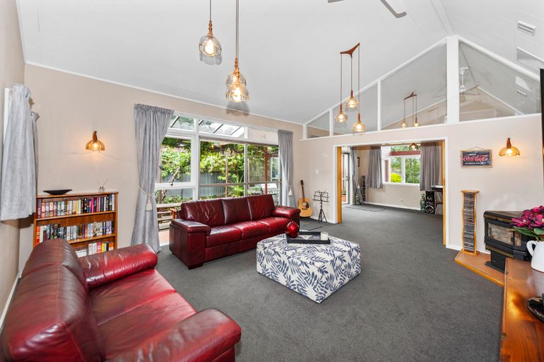 Photo of property in 34 Munro Street, Redwood, Christchurch, 8051