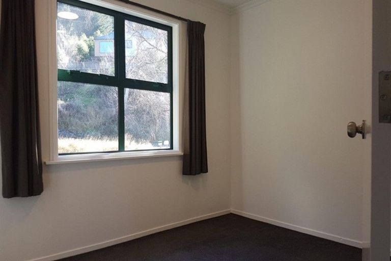 Photo of property in 20 Arawata Terrace, Fernhill, Queenstown, 9300