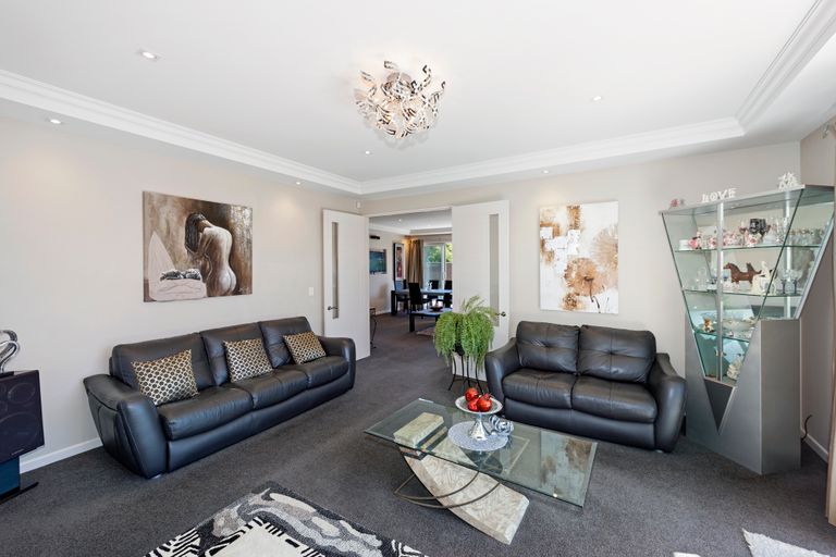 Photo of property in 33 Euphrasie Drive, Aidanfield, Christchurch, 8025