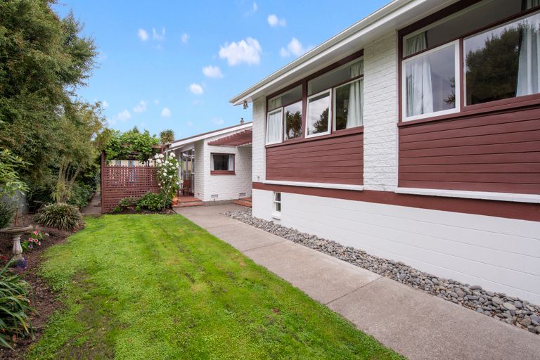 Photo of property in 34 Munro Street, Redwood, Christchurch, 8051