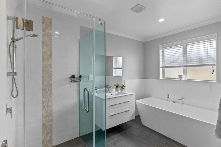 Photo of property in 17 Tiny Hill Drive, Rolleston, 7614