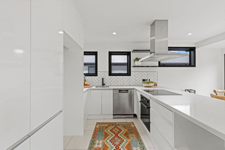 Photo of property in 1/18 Blighs Road, Strowan, Christchurch, 8052