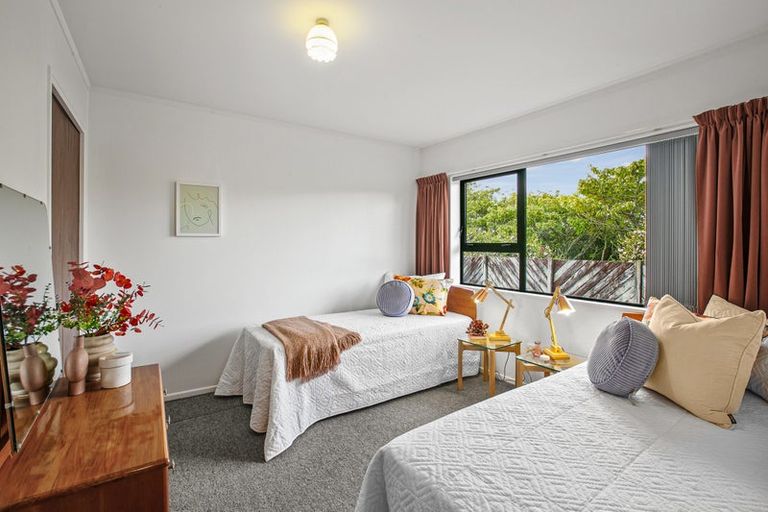 Photo of property in 2/38 Waimea Street, Westown, New Plymouth, 4310