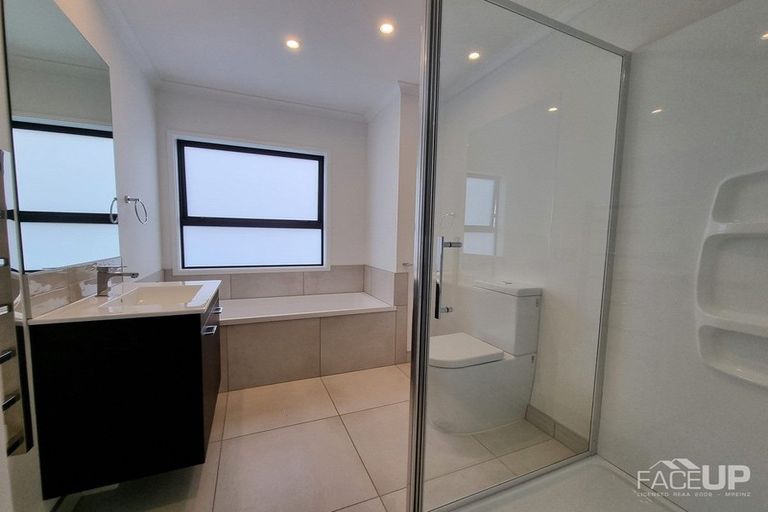 Photo of property in 3/25 Sidney Wallingford Way, Hobsonville, Auckland, 0616