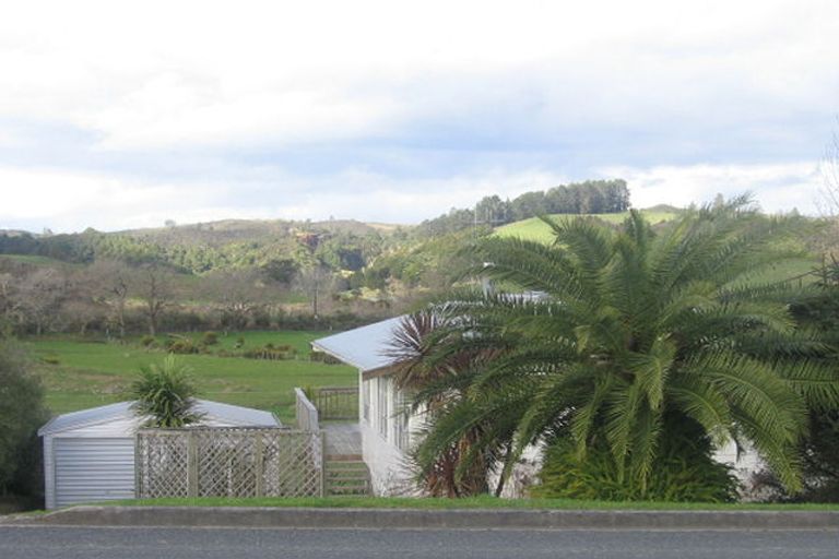 Photo of property in 90 King Street, Hikurangi, 0114