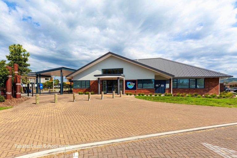 Photo of property in 12 Beachmere Place, Papamoa Beach, Papamoa, 3118