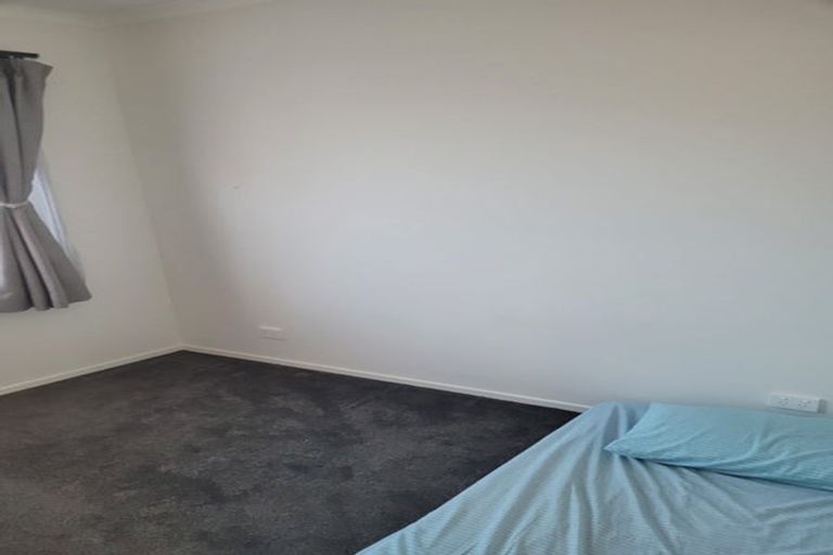 Photo of property in 18 Kutukutu Street, Takanini, 2112