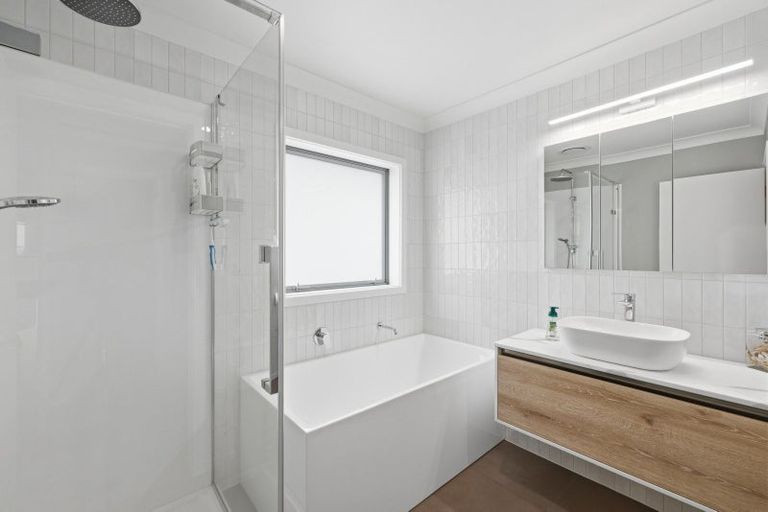 Photo of property in 16 Oceanbeach Road, Mount Maunganui, 3116