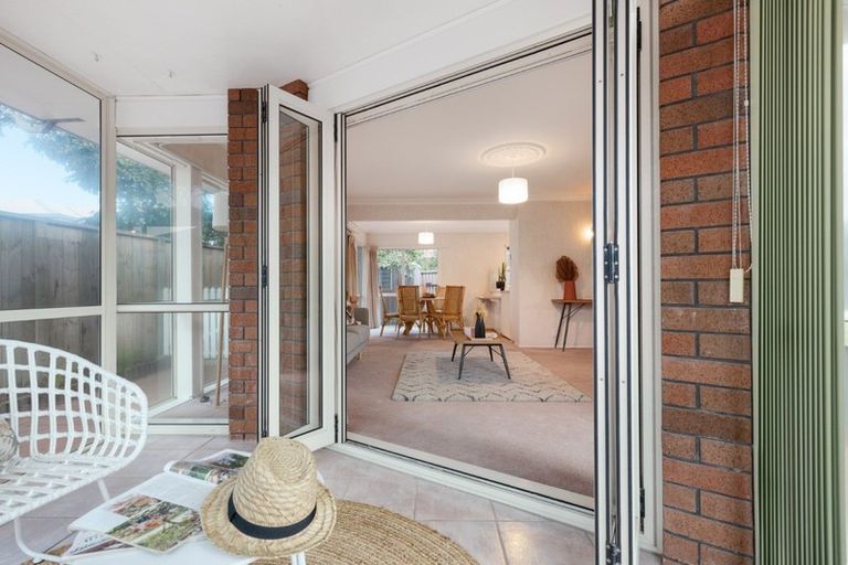 Photo of property in 10 Terrace Avenue, Mount Maunganui, 3116