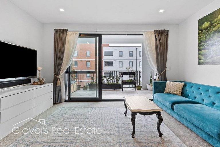 Photo of property in 118/81 Mapou Road, Hobsonville, Auckland, 0616