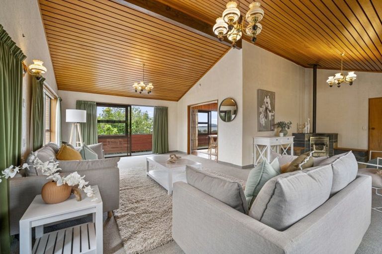 Photo of property in 29 Omokoroa Road, Omokoroa, 3114