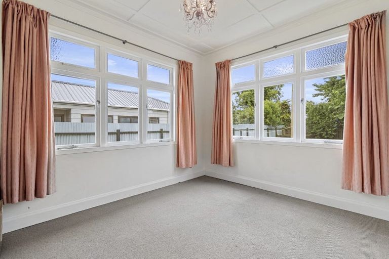 Photo of property in 77a Moore Street, Leamington, Cambridge, 3432