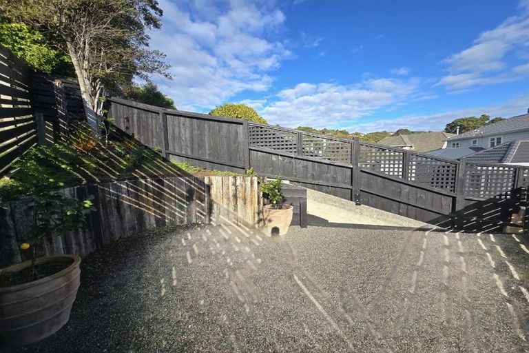 Photo of property in 77 Cockayne Road, Khandallah, Wellington, 6035
