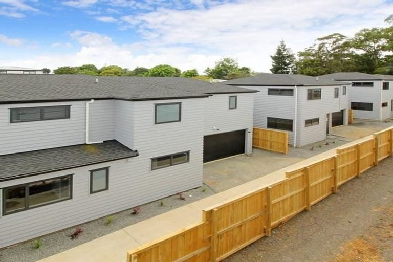 Photo of property in 3/42 Great South Road, Manurewa, Auckland, 2102