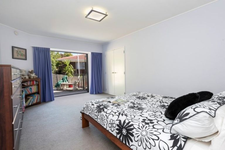 Photo of property in 43 Castleton Drive, Howick, Auckland, 2014